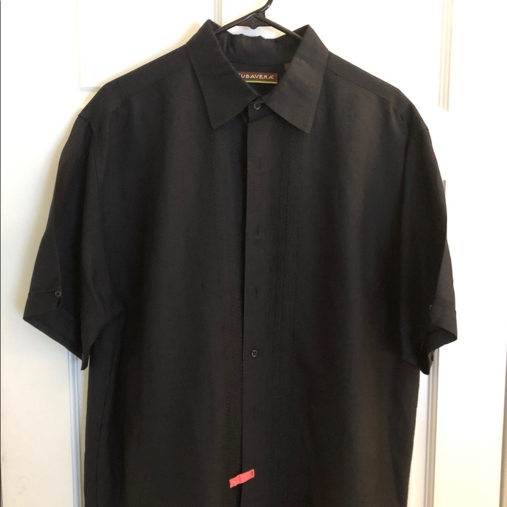 Men’s Cubavera short sleeve button-down.